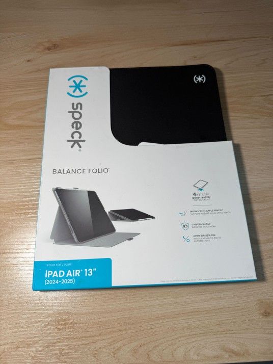 Speck Balance Folio Case for iPad Air 13"
