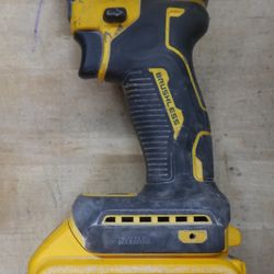 DEWALT IMPACT DRIVER DCF850 1/4 6MM W 4AH BATTERY PRE OWNED 880925-2