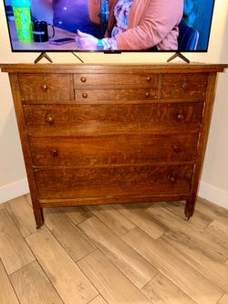 Dresser