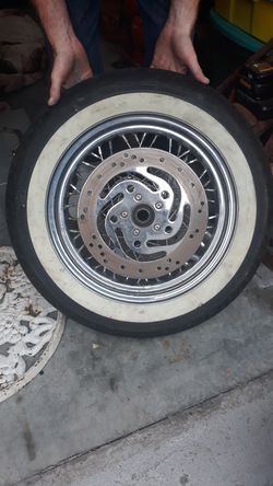 Harley Davidson dunlop MT90B16....front tire and rim