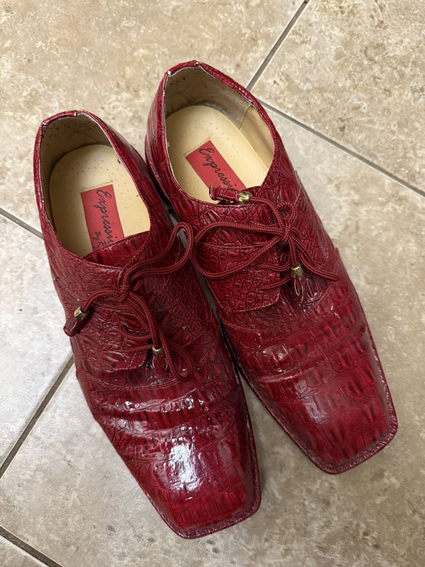 Expressions Crocodile Dress Shoe