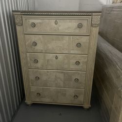 Full King sized bedroom set 
