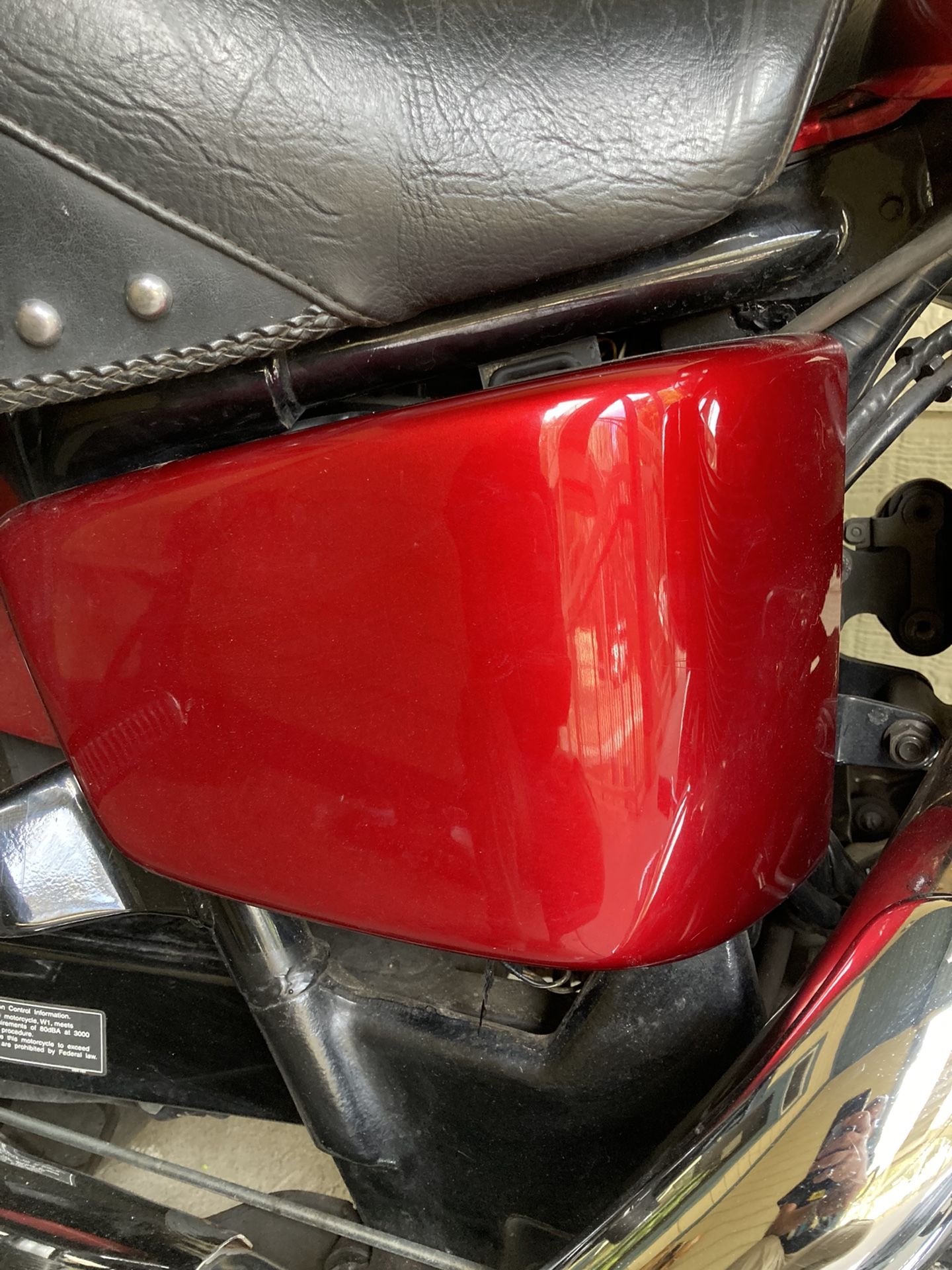 Side Cover Honda Shadow Vt750 Ace Oem 