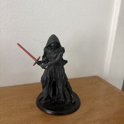 Kylo Ren figurine
