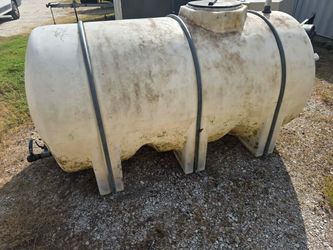 700 gallon portable water tank