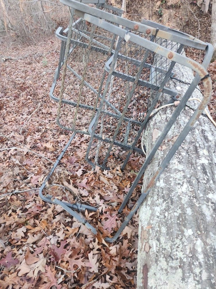 2 Seater Dear Stand.