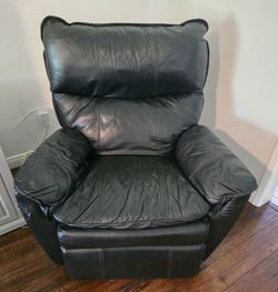 Black manual recliner