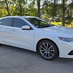 2017 Acura TLX SH-AWD V6 with Technology Package