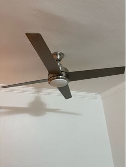 Ceiling fan 52 inch