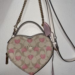 Coach 2024 Heart Crossbody in Signature Canvas with Heart Print