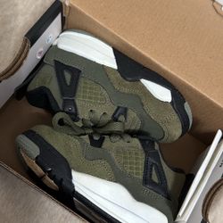 Jordan 4 Retro