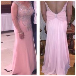 Beautiful dress from zain boutique size 8-10 cost more than $800 asking $325 obo