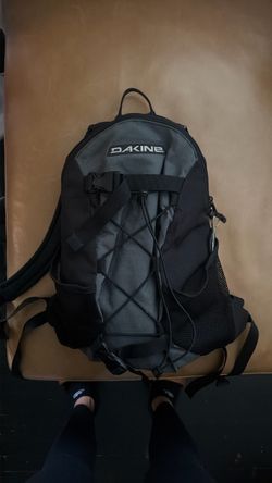 Dakine Snowboard/Ski Backpack