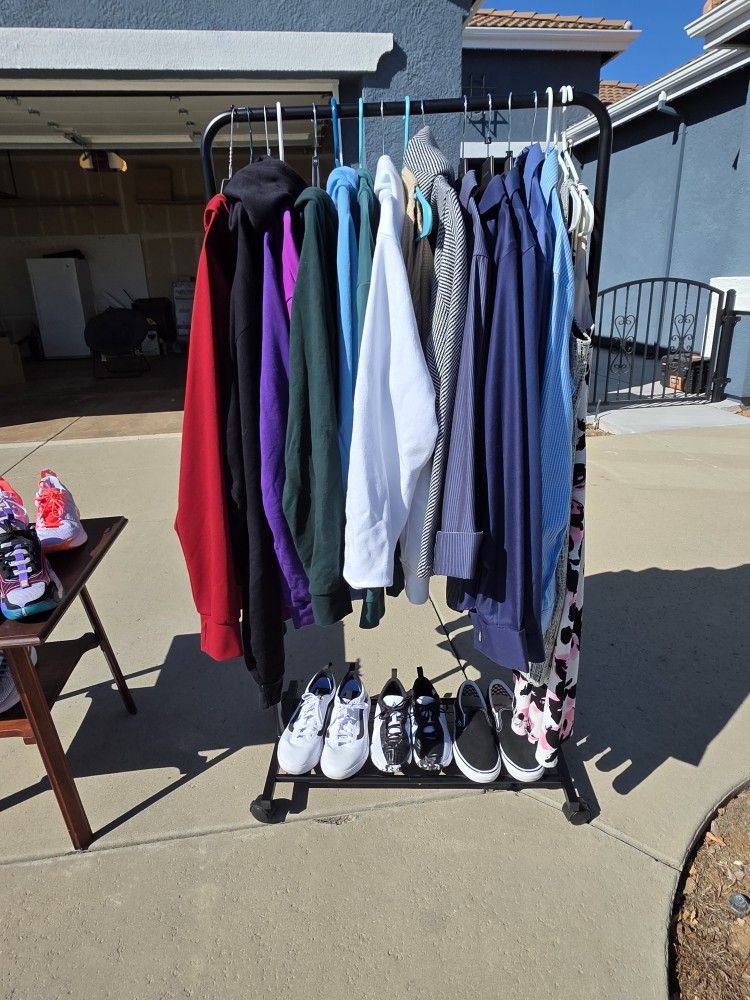 Men's And Women's Clothing And Shoes 