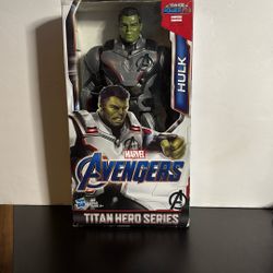 Marvel Avengers Hulk: Titan Hero Series