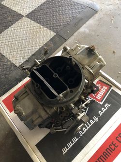 Holley 850 Double Pumper Carb & Two Holley Rebuild Kits