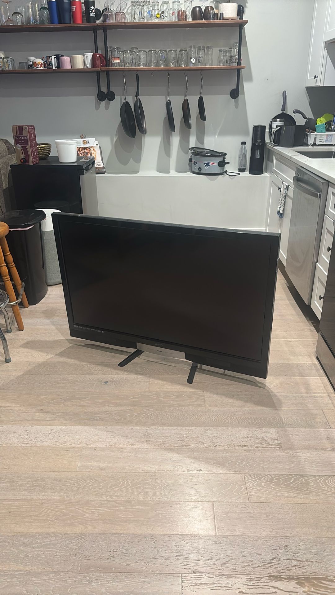 Vizio TV - 43 inch