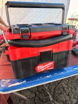 Milwaukee Fuel Wet/Dry Vacuum