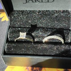 Diamond 14k White Gold Wedding Set from Jared's  Size 8.5 