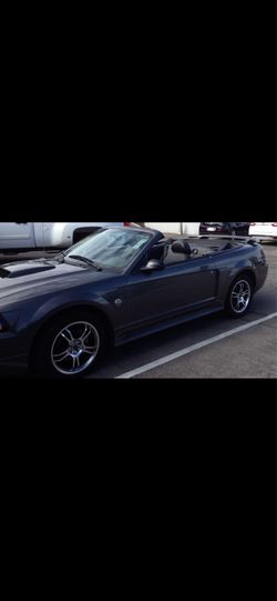 2004 Ford Mustang