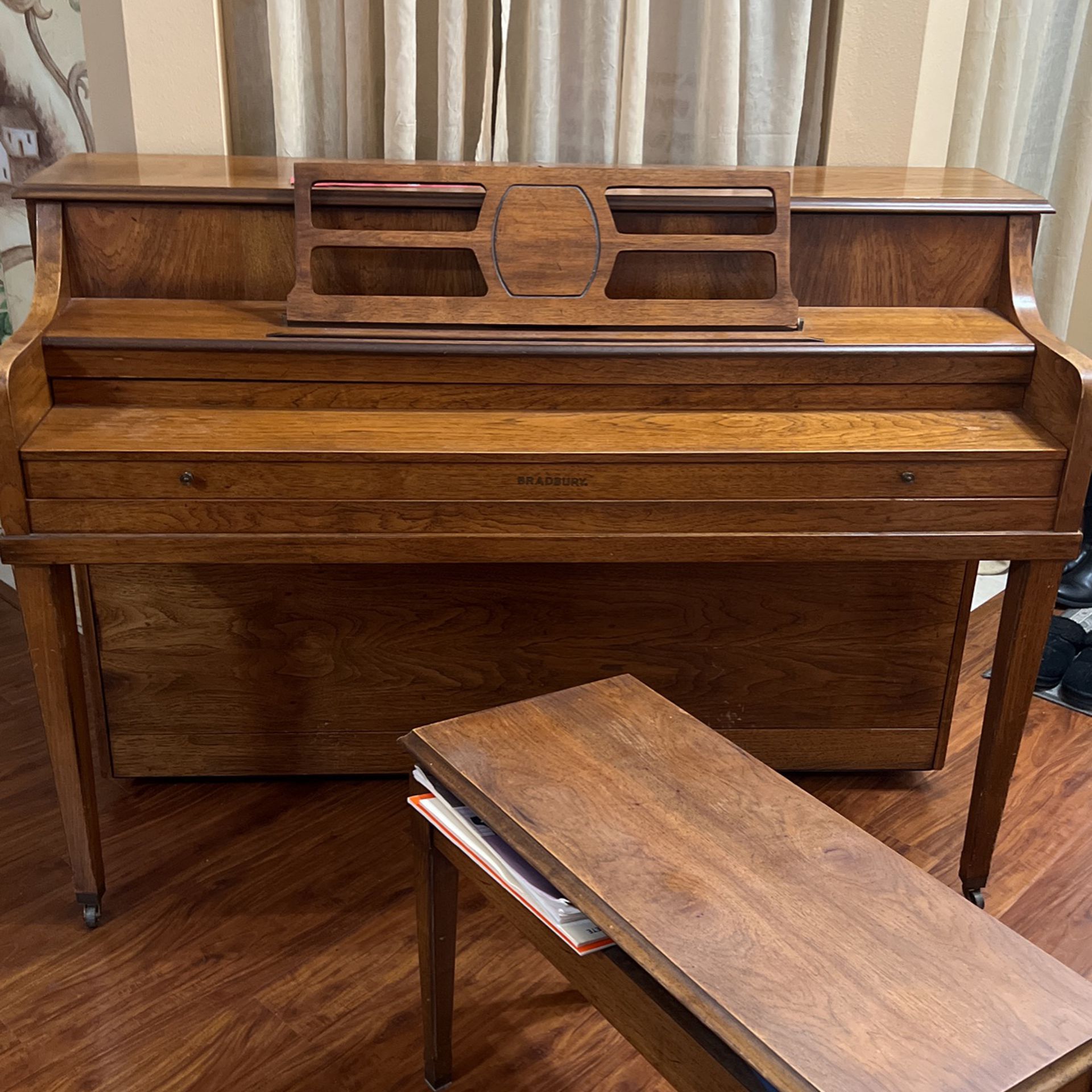 Bradbury Spinet Upright Mahogany Wood Piano