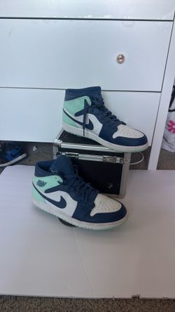 Air Jordan 1 Mid Blue Mint/ size US 11 in men