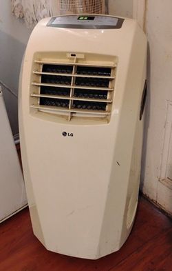 LG LP1013WNR 10,000 BTU Portable AC Air Conditioner comes with compatible exhaust trunk