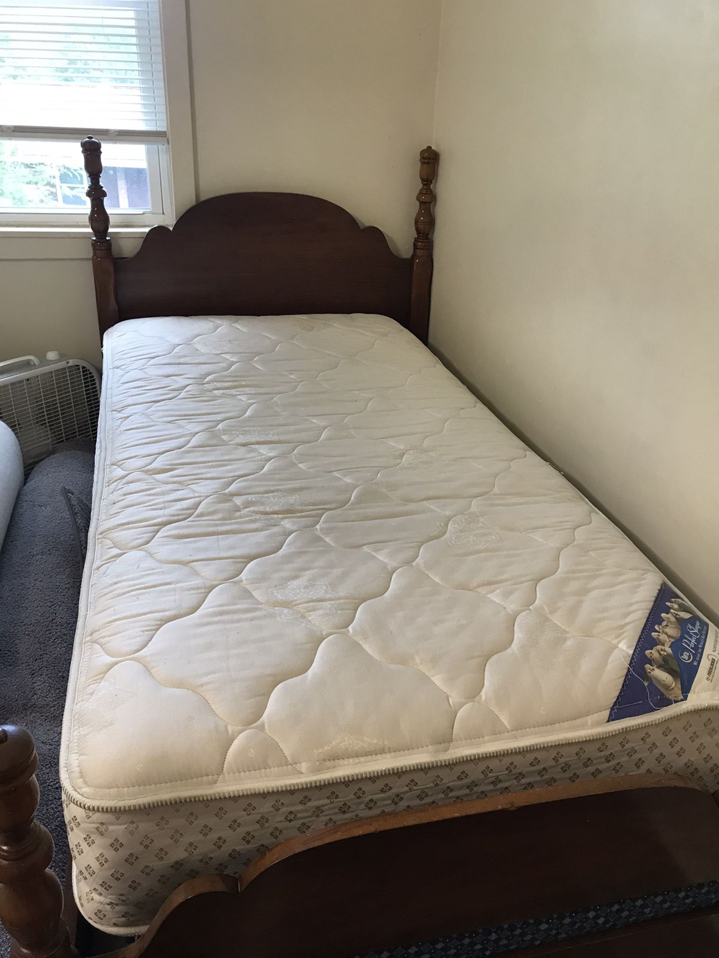 2 twin beds frame