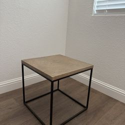 Little Table(s)