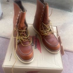 Red Wing Men’s Boots Size 8