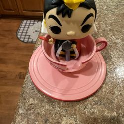 Funko Pop Disney 50th Anniversary Queen Of Hearts Shipping Available 