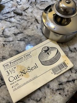 Self Sealing Sandwich Cutter