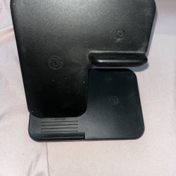 Wireless Charger (Apple Devices) 