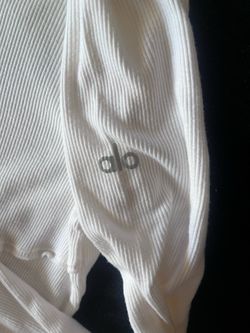 Alo long sleeve top size M