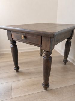 Vintage Bassett Side table