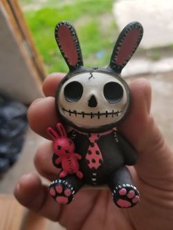 Furrybones bunny statue NEW MINT in box and SIGNED!!