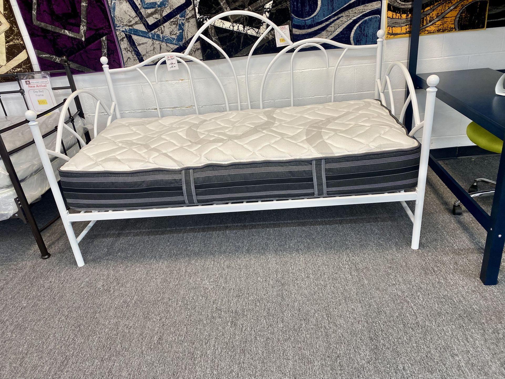 Twin Size Daybed $199