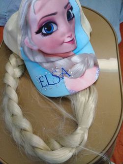 Elsa hat