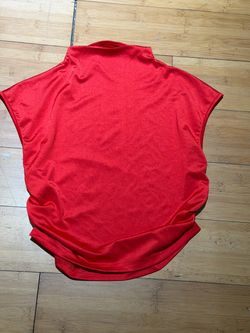 Red Sleeveless top