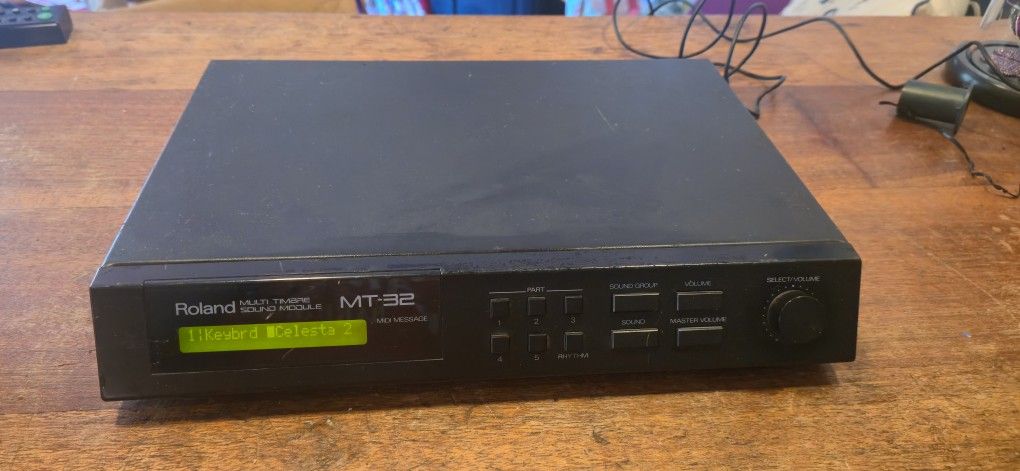 GAMERS! Roland MT32 sound module