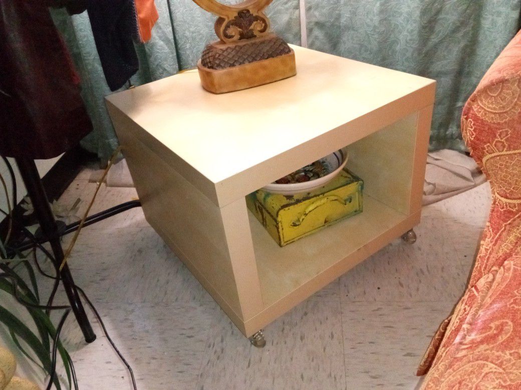 End/ Side Tables 