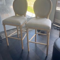 2 Counter Top Bar Stools