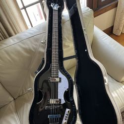 Hofner Ignition Bass w/ Deluxe Case (Transparent Black)