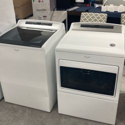 Whirlpool Electric Washer And Dryer Set