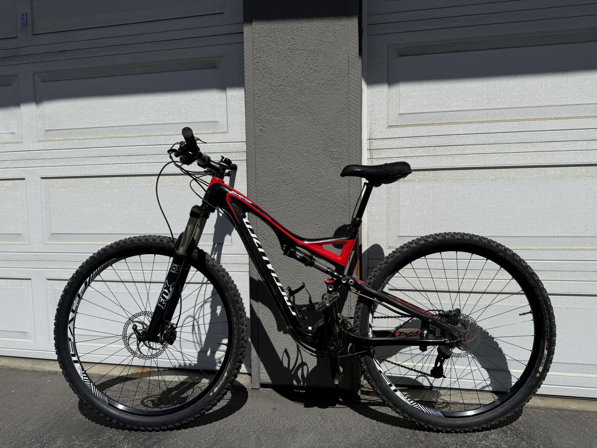Ready to Ride – 2013 Specialized Stumpjumper FSR Expert Carbon 29 – Fox/Brain, Roval