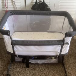 Baby Bassinet/ Sleeper