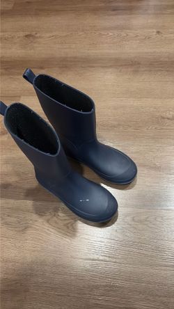 Rain boots cat and jack