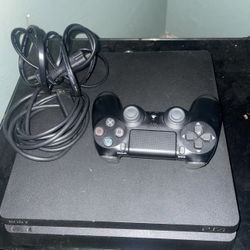 Ps4 Slim 2 Controller And A Headset 