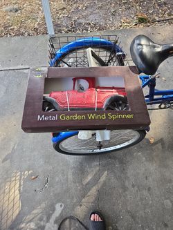 Metal garden wind spinner truck