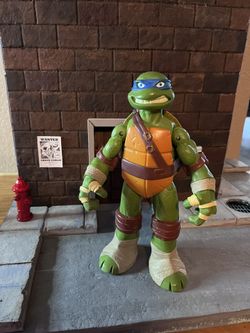 Leonardo Ninja Turtle